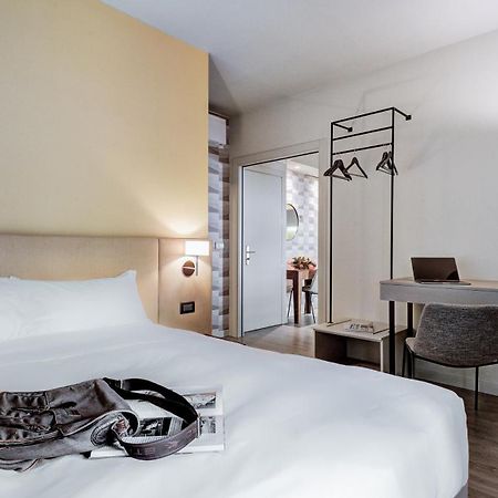 Bed and Breakfast Be Duomo - Self Check-In Voghera Exterior foto