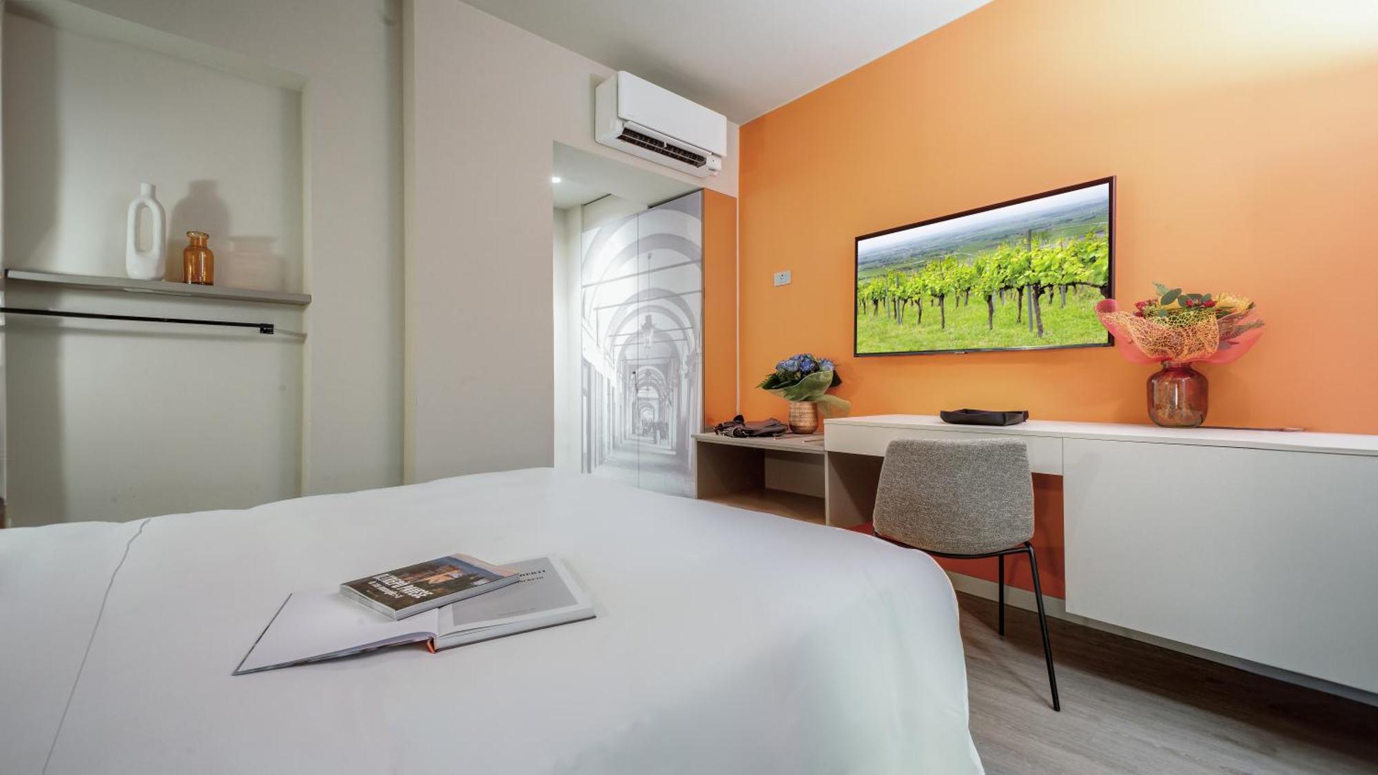 Bed and Breakfast Be Duomo - Self Check-In Voghera Exterior foto